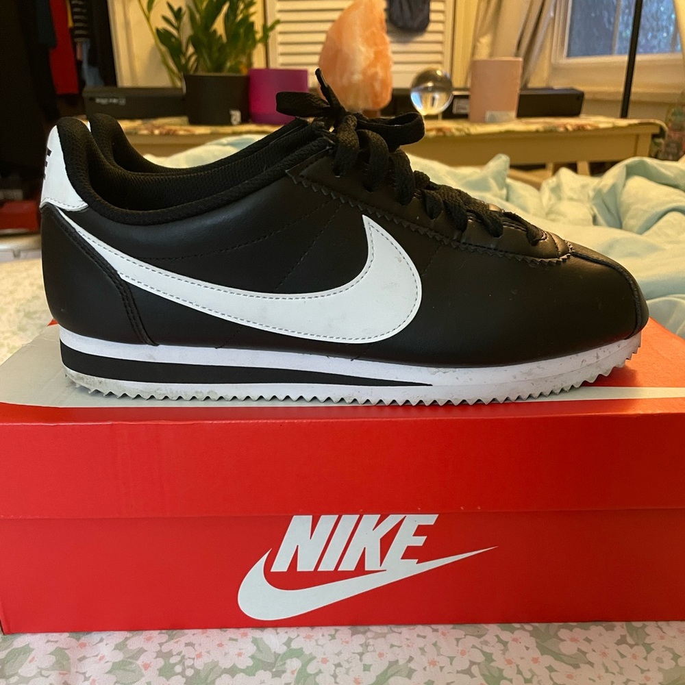 Women classic leather Cortez